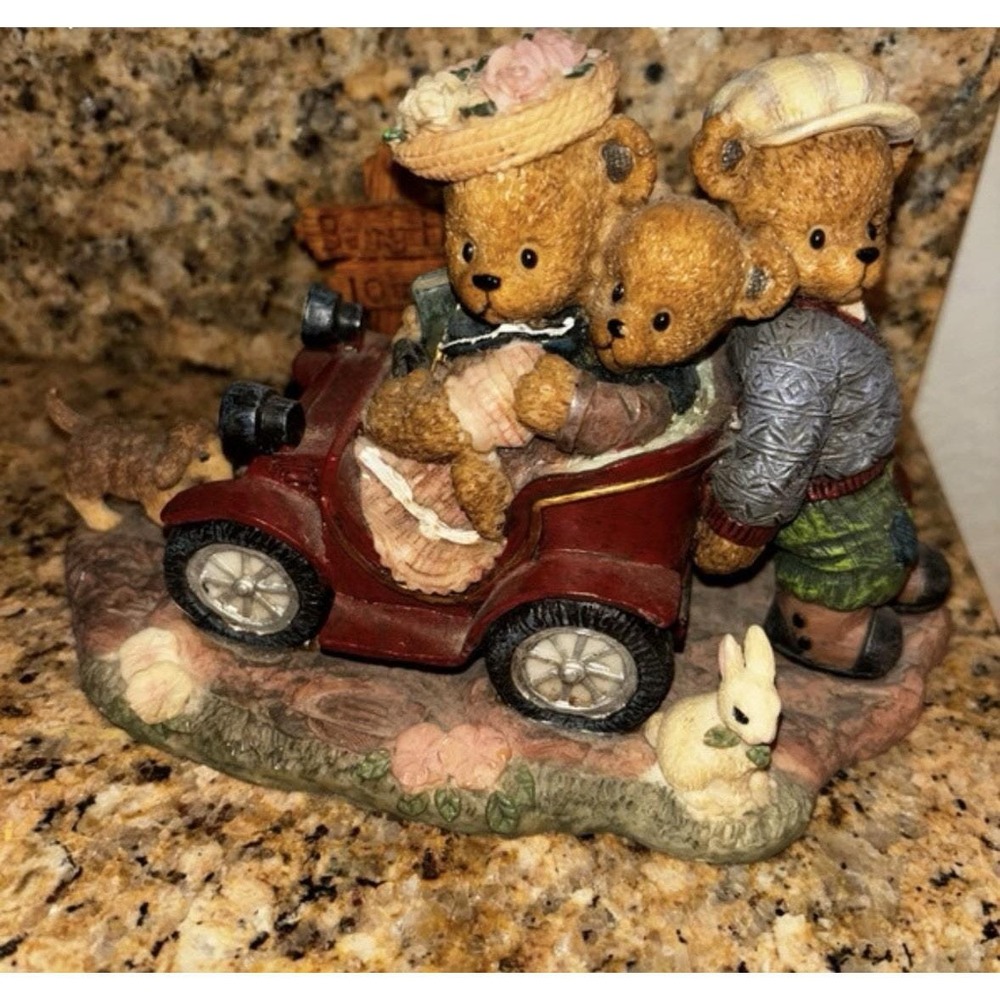 Young Incorporation Berry Hill Bears Bears In A Truck